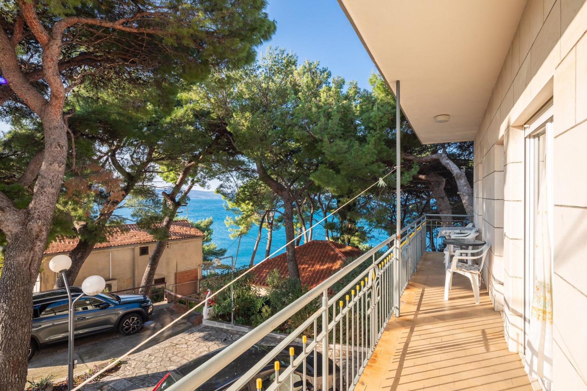 Urban Edge - Beach Apartments Omiš Exterior foto